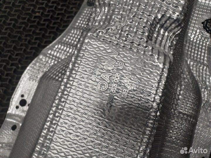 Тепловой экран Volkswagen Taos, 2023