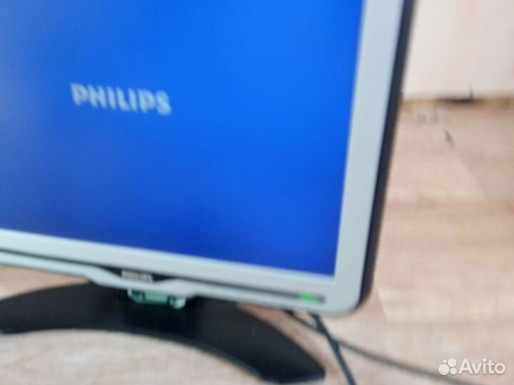 Монитор Philips