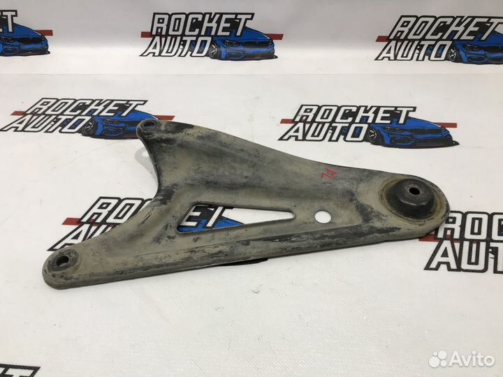 Кронштейн передней балки Opel Vectra C 24456007