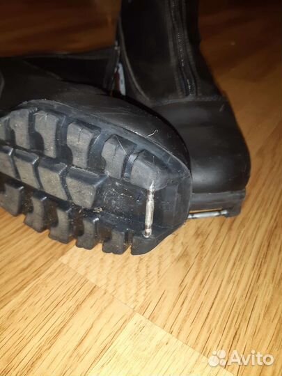 Лыжные ботинки