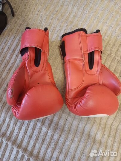 Боксерские перчатки 8oz