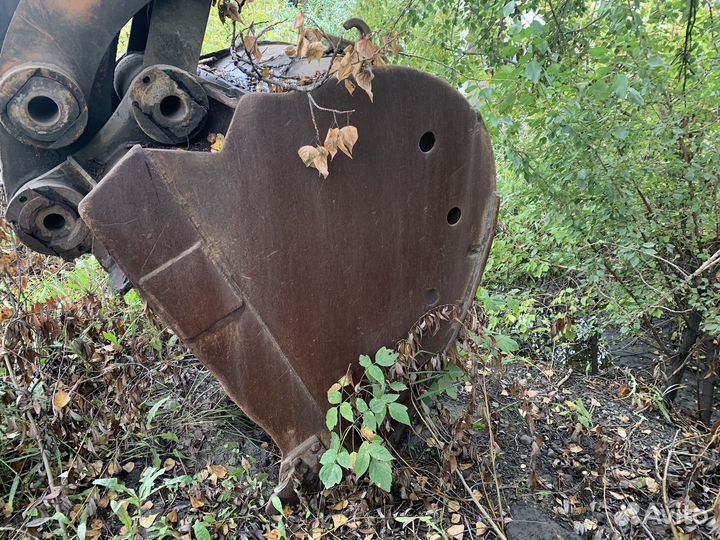 Гусеничный экскаватор Уралвагонзавод ЭО-5126, 2007