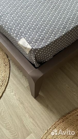 Кровать двухспальная