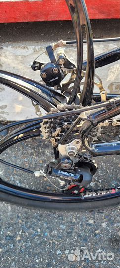 Велосипед скоростной на литых дисках