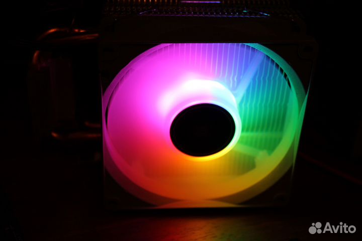 Башенный кулер с подсветкой для процессора