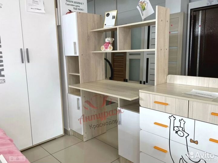 Компьютерный стол, новый