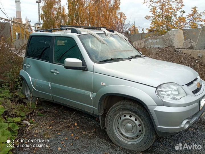 Chevrolet Niva I Накладка порога (внутренняя)