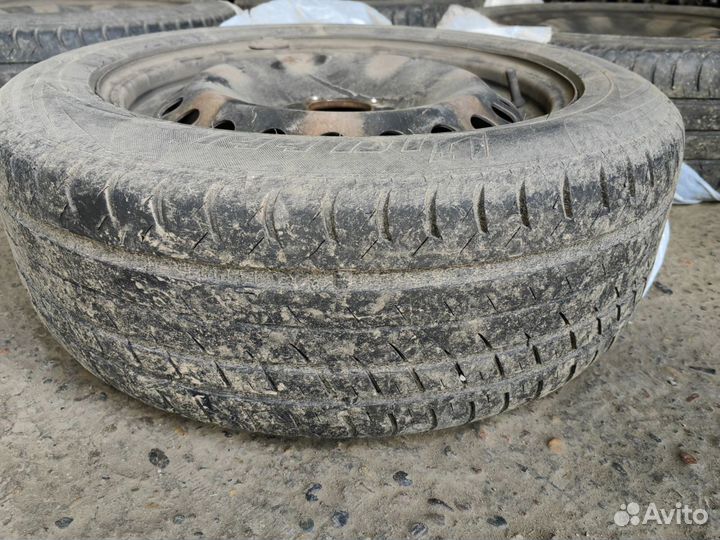 Продам резину с дисками Ford Focus 3 205/55 R16