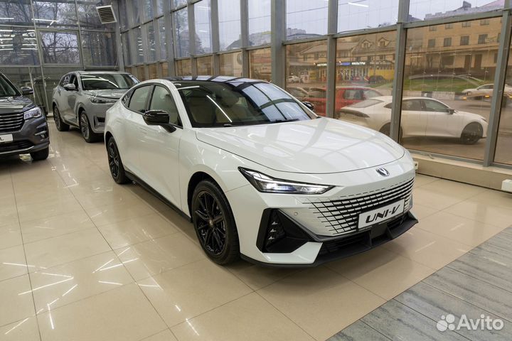 Changan UNI-V 1.5 AMT, 2023