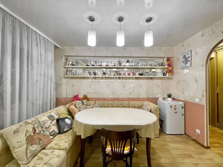 4-к. квартира, 60 м², 8/9 эт.