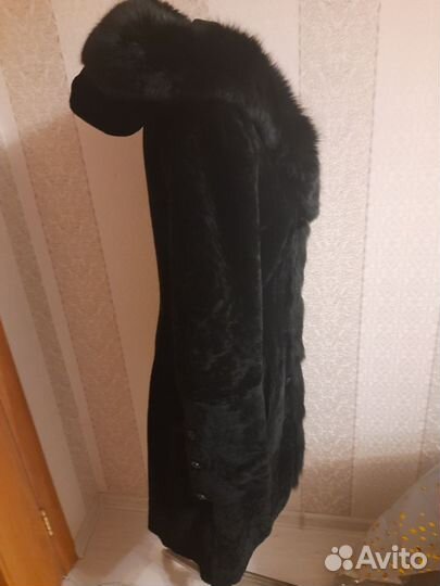 Шуба мутоновая с капюшоном 44-46
