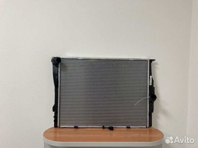 Радиатор охлаждения Бмв 1 (E8 ) 04