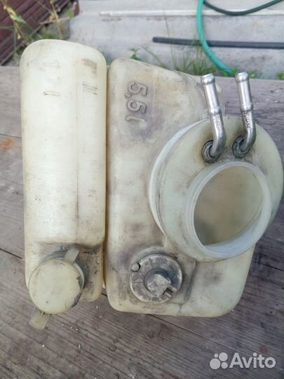 Бачок омывателя Мерседес W210