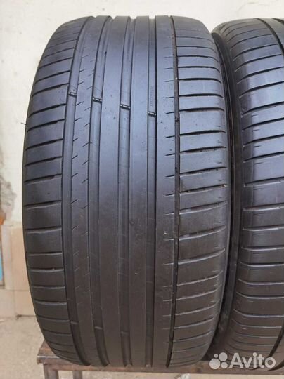 Michelin Pilot Sport 4 SUV 285/45 R21 113Y