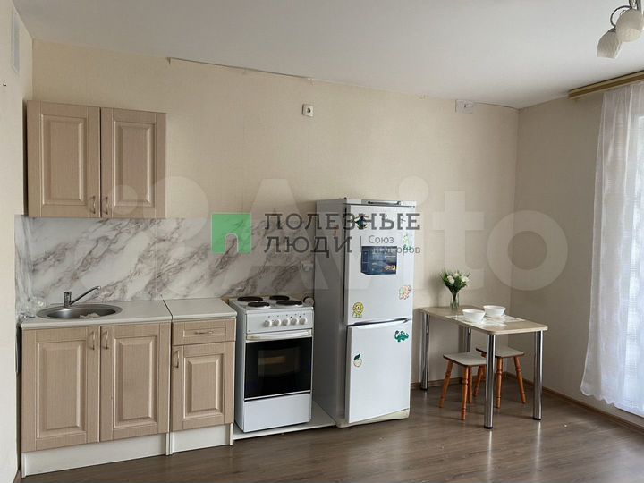 2-к. квартира, 41 м², 6/10 эт.