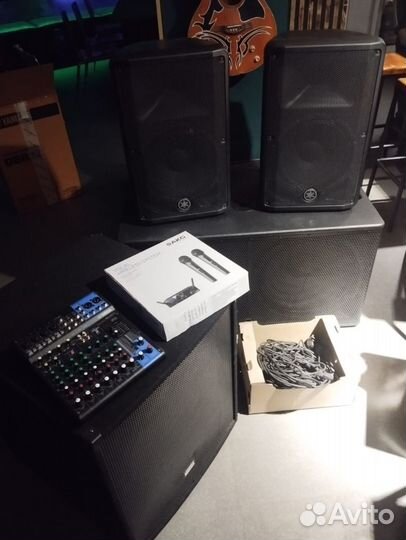 Активный сабвуфер Invotone DSX 218 SA