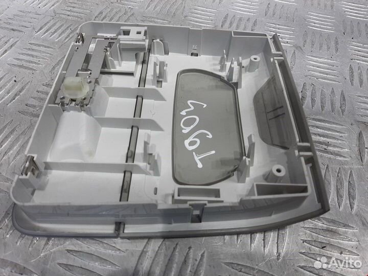 Фонарь салона (плафон) BMW 3 E90/E91/E92/E93 2008