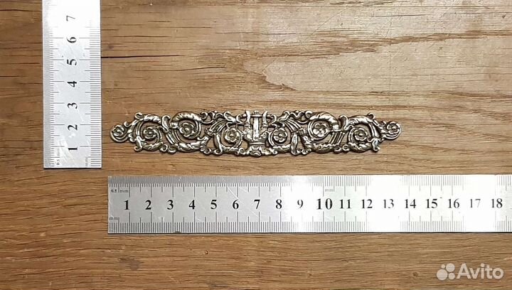 Набор накладок на мебель или на напольные часы