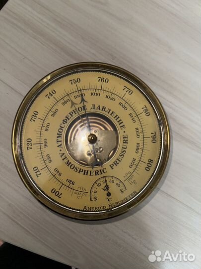 Барометр aneroid в идеальном состоянии