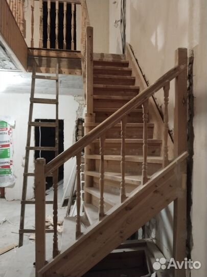 Лестница бу дерево