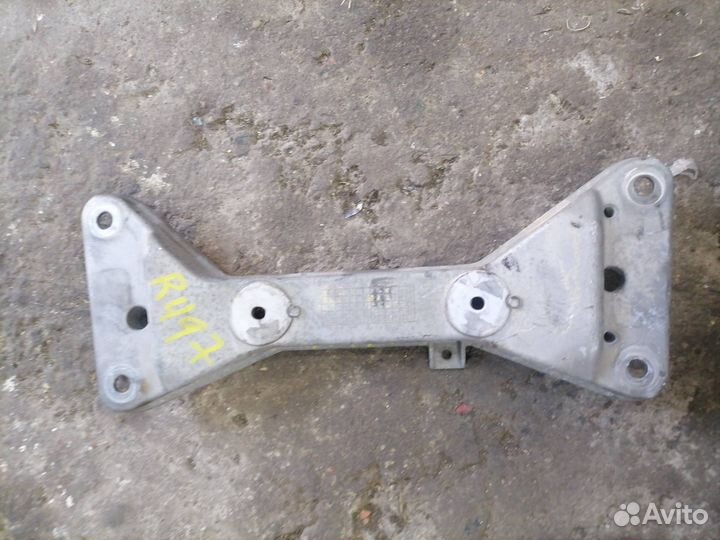 Кронштейн коробки (балка кпп) BMW 4 F32/F33/F36