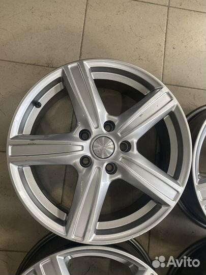 Литые диски R17 5x114 3