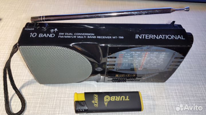 Винтажный радиоприемник International MT -799