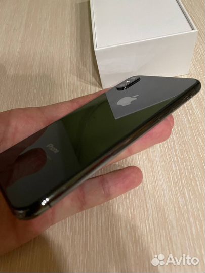 iPhone X, 64 ГБ