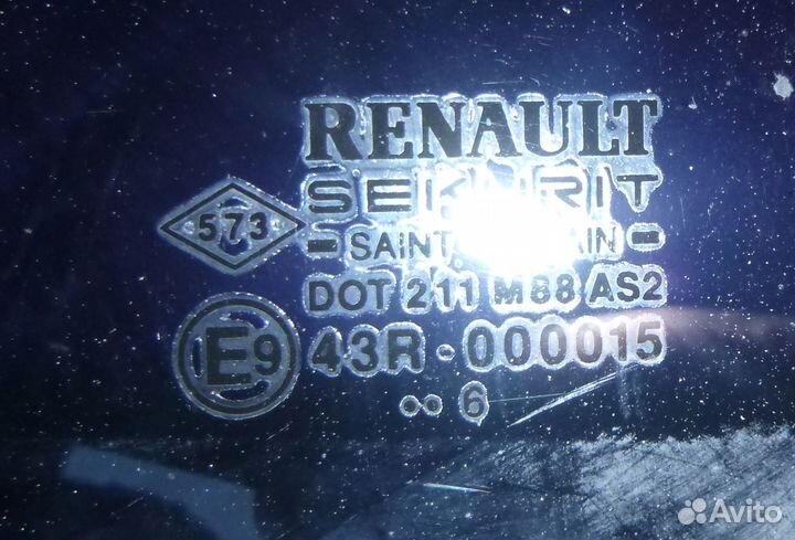 Лагуна 1 хэтчбек стекло задней правой двери