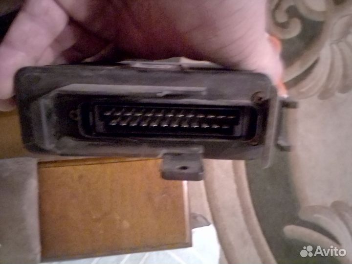 Блок управления эбу Volkswagen Passat b3, Golf 3