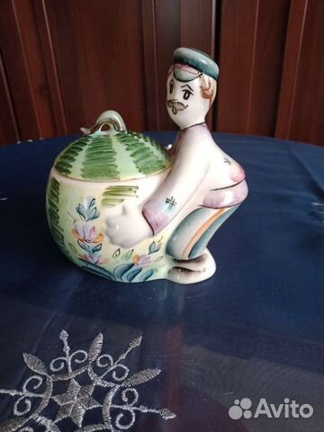 Статуэтка шкатулка 