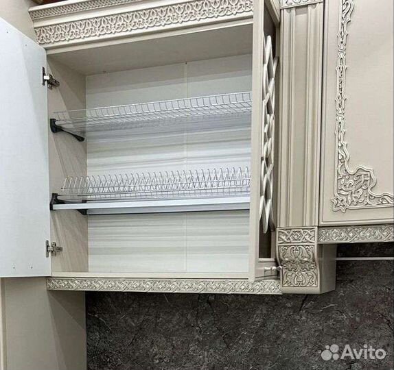 Шикарный кухонный гарнитур цена за весь