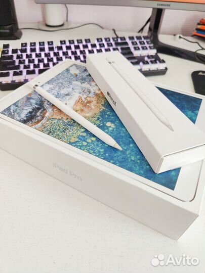 Apple iPad Pro 2017 10.5 Wi-Fi+Cellular и стилус