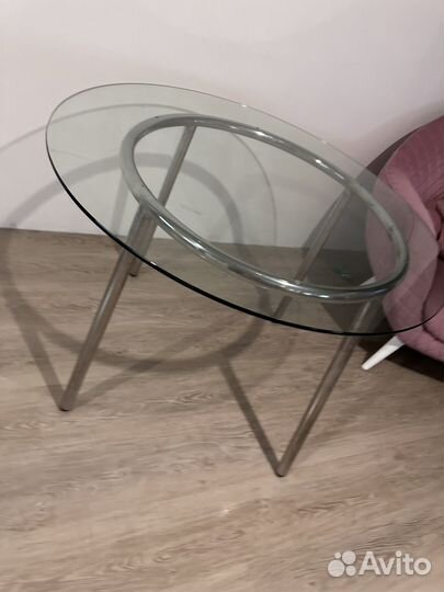 Стекляный круглый стол
