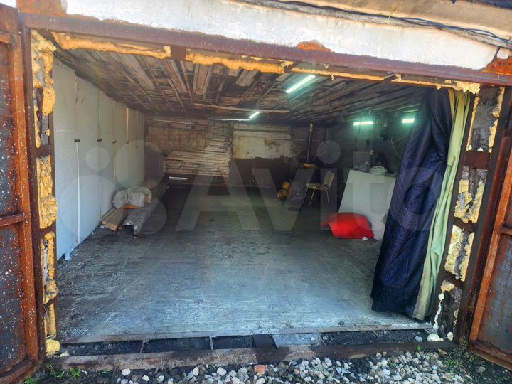 Гараж, > 30 м²