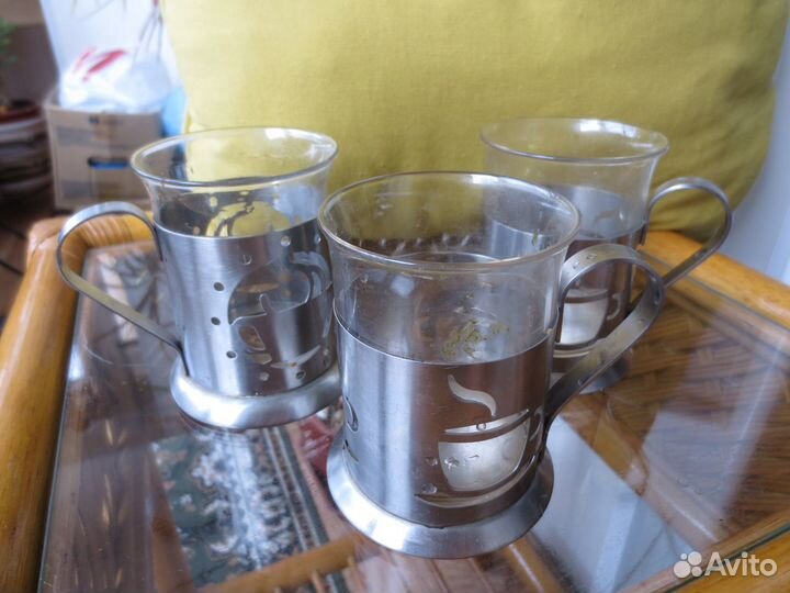 Стаканы с подстаканниками