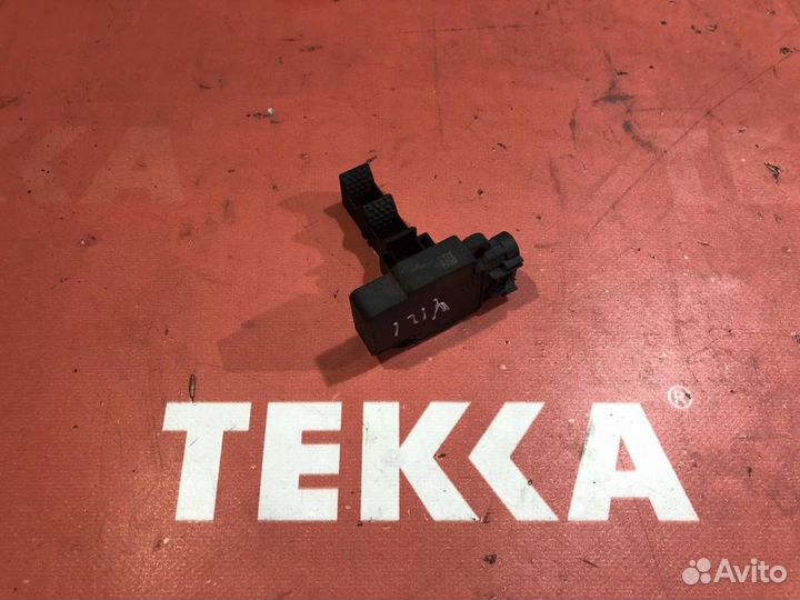 Датчик массового расхода воздуха Шевроле каптива