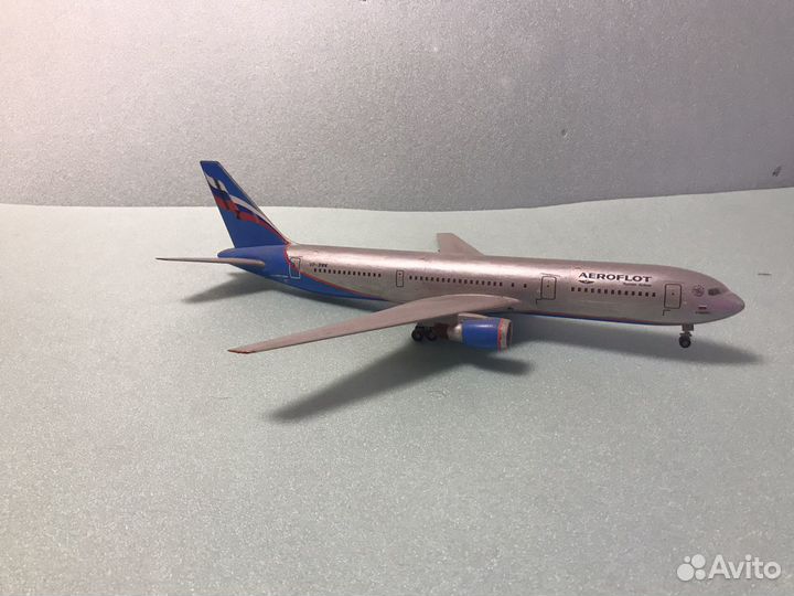 Модель самолета Боинг 767