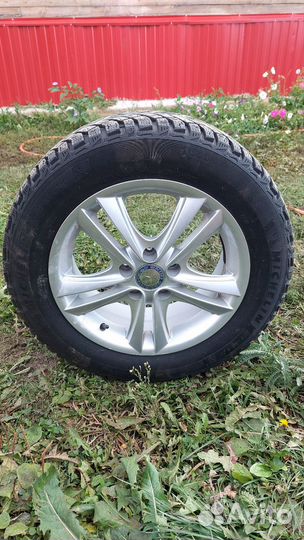 Michelin X-Ice North 4 16/60 R16