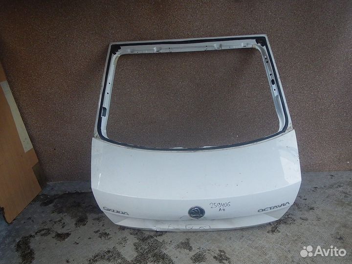 Дверь багажника Skoda Octavia