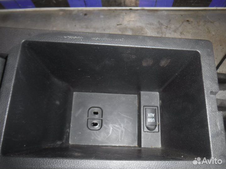 Консоль между сидений Lifan Solano 2 1.5 2016