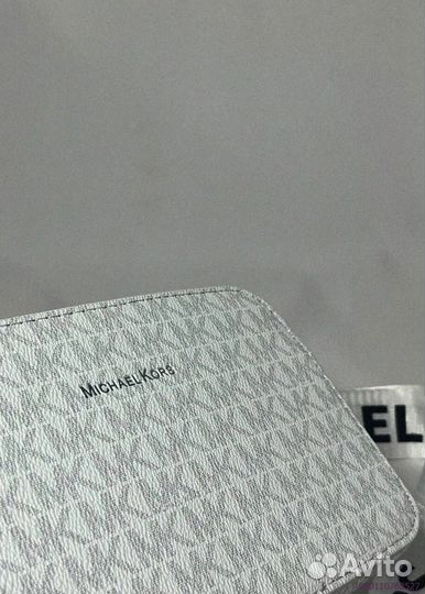 Michael Kors: женская сумка для стильных образов