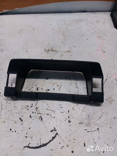 Кожух щитка приборов Mazda 323 BF