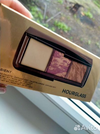 Hourglass палетка для лица