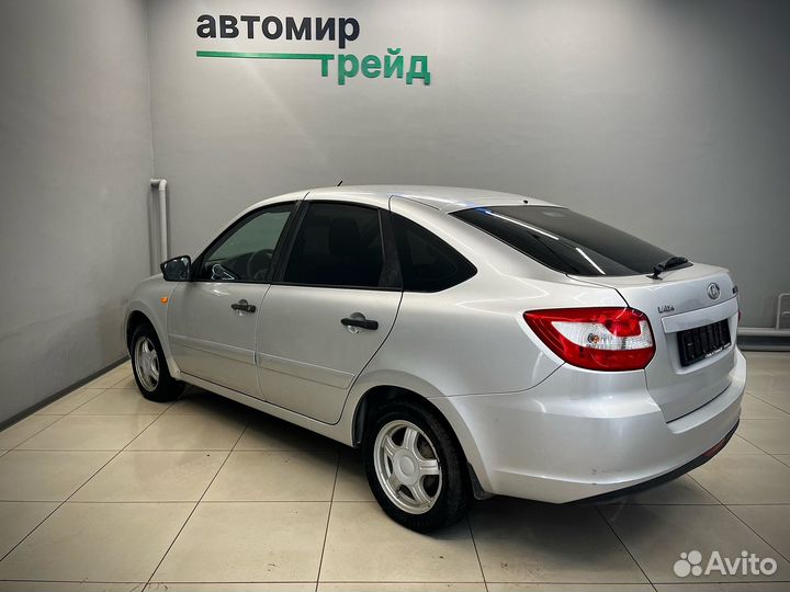 LADA Granta 1.6 МТ, 2015, 150 000 км