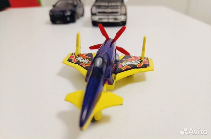 Poison Arrow Hotwills самолет