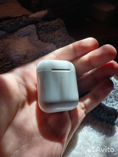 Беспроводные наушники apple airpods 1