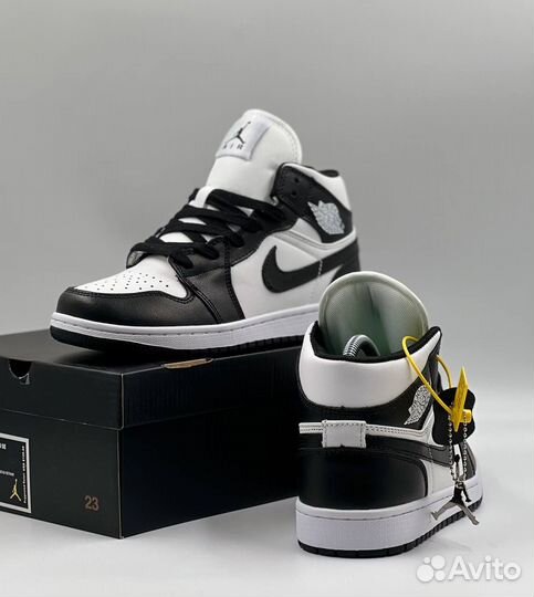 Кроссовки женские Nike Air Jordan 1 (Арт:а11)