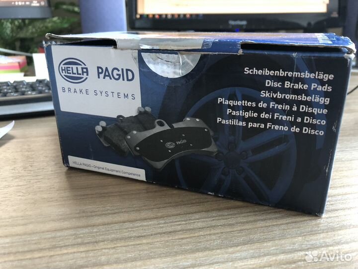 Тормозные колодки дисковые передние Audi A4