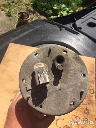 Бензонасос в сборе на Хюндай Соната (Тагаз)